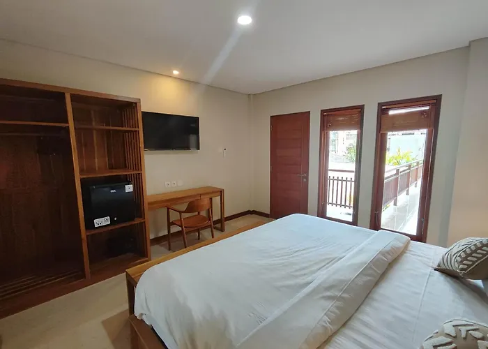 Lovecho & Unit Hotel Canggu (Bali)