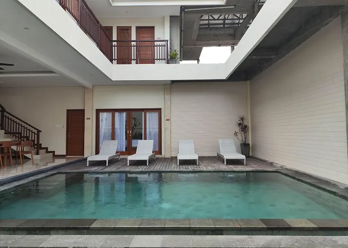 Lovecho & Unit Hotel 3*
