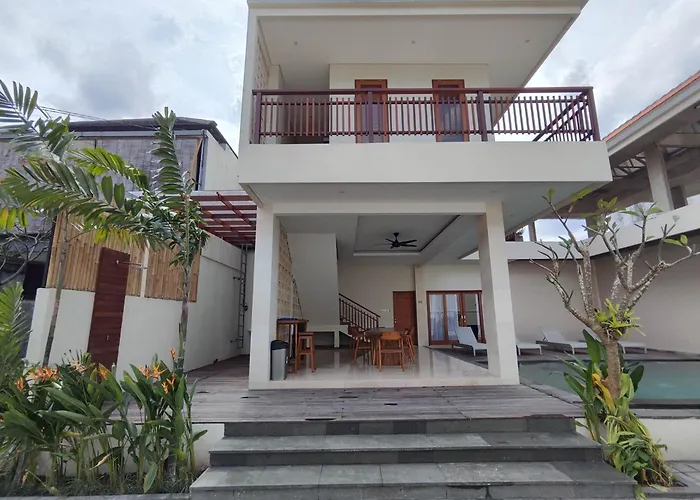 Lovecho & Unit 3* Canggu (Bali)