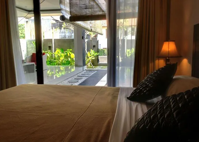 Lovecho & Unit Hotel Canggu (Bali)