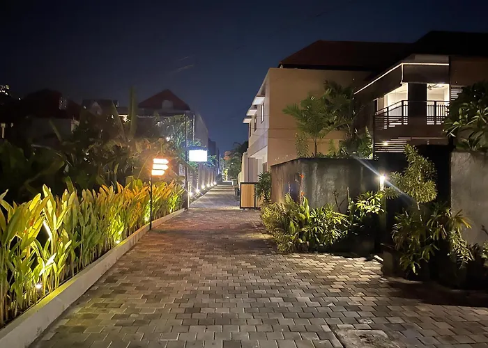 Lovecho & Unit Hotel Canggu (Bali)
