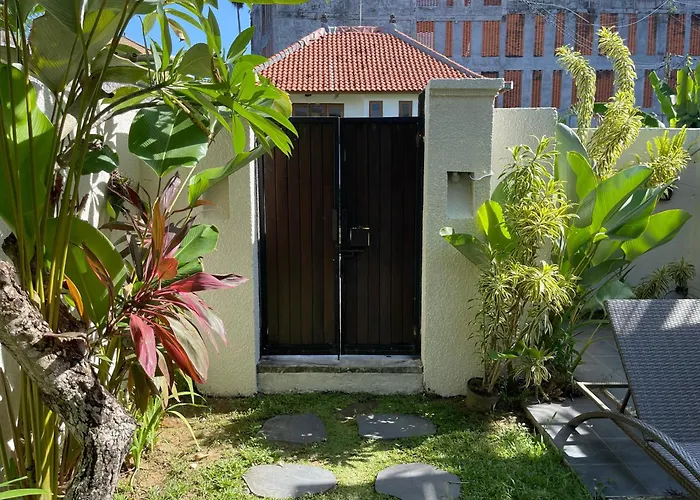 Lovecho & Unit 3* Canggu (Bali)